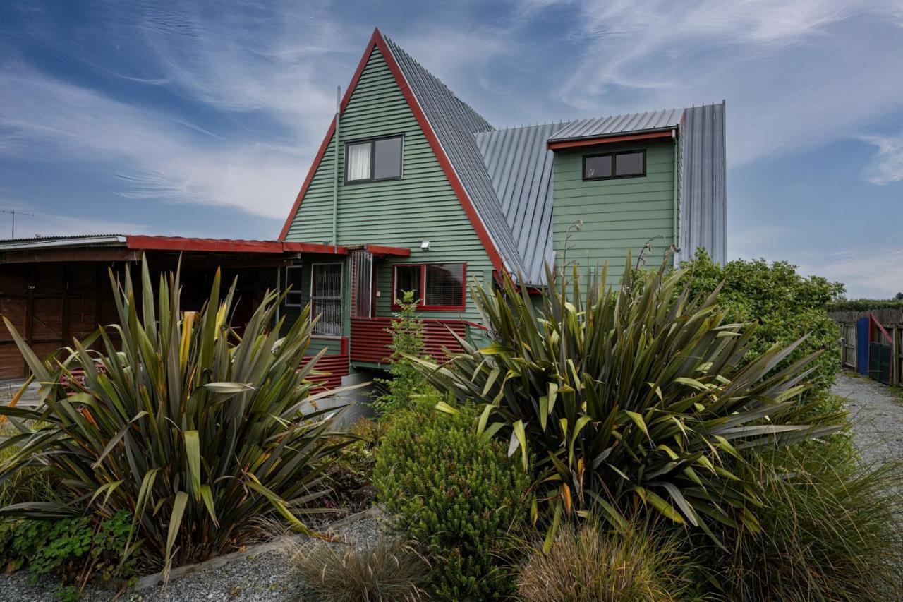 Snow Chalet - Fairlie Holiday Home Exterior photo